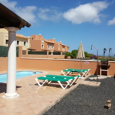 Lobos Mirador منتجع